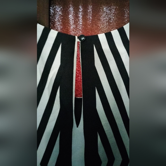 J. Taylor Sz 12 Women's dress - Picture 4 of 4